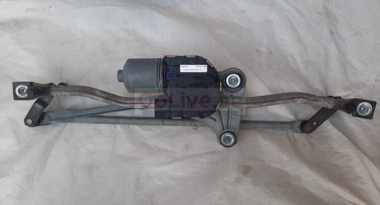 VOLVO S60 2013 FRONT WINDSHIELD WIPER MOTOR WITH LINKAGE PART NO 1137328561 ( Genuine Used VOLVO Parts )