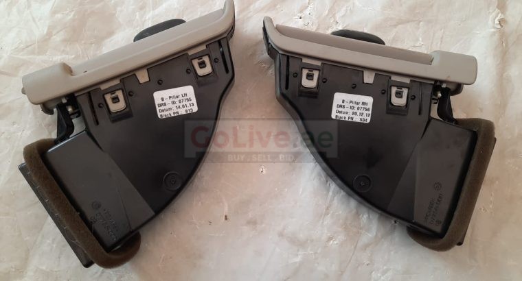 VOLVO S60 2013 CENTER B PILLAR A/C AIR VENT GRILLES LEFT & RIGHT SIDE ( Genuine Used VOLVO Parts )