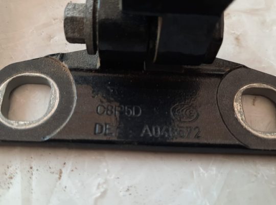 VOLVO S60 2013 FRONT & REAR DOOR HINGES & DOOR LOCK STRIKER PLATES PART NO A046572 / 31391309 ( Genuine Used VOLVO Parts )