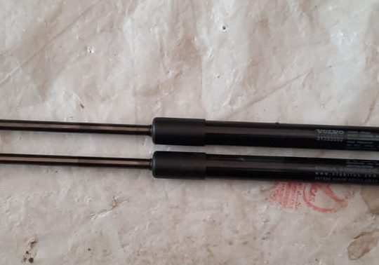 VOLVO S60 2013 TAILGATE / TRUNK STRUTS PART NO 31333202 ( Genuine Used VOLVO Parts )