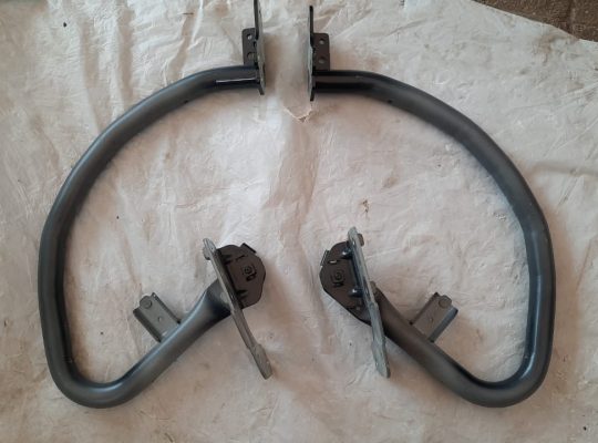 VOLVO S60 2013 TAILGATE/TRUNK/BOOT HINGE LEFT & RIGHT PART NO 31349169 / 31349170 ( Genuine Used VOLVO Parts )