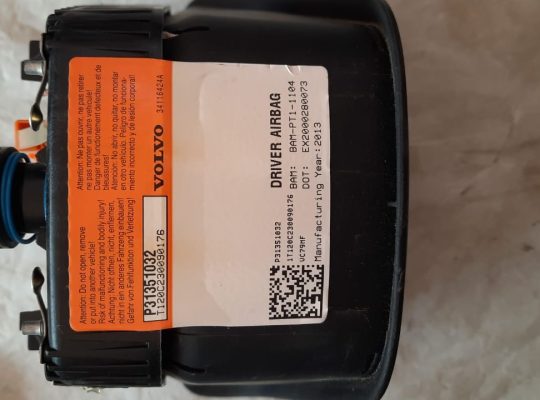 VOLVO S60 2013 DRIVER STEERING WHEEL AIR BAG PART NO 31351032 ( Genuine Used VOLVO Parts )