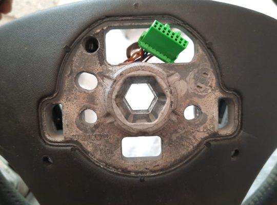 VOLVO S60 2013 V60 XC60 MULTI FUNCTION STEERING WHEEL PART NO 31250592 ( Genuine Used VOLVO Parts )
