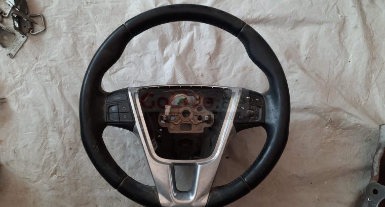 VOLVO S60 2013 V60 XC60 MULTI FUNCTION STEERING WHEEL PART NO 31250592 ( Genuine Used VOLVO Parts )