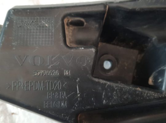 VOLVO S60 2013 FRONT LEFT & RIGHT BUMPER MOUNTING BRACKET PART NO 30796625 / 30796626 ( Genuine Used VOLVO Parts )