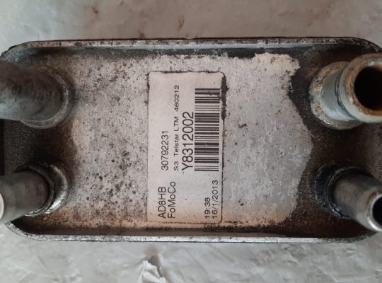 VOLVO S60 2013 S80 V70 XC60 XC70 ENGINE OIL COOLER PART NO 30792231 ( Genuine Used VOLVO Parts )