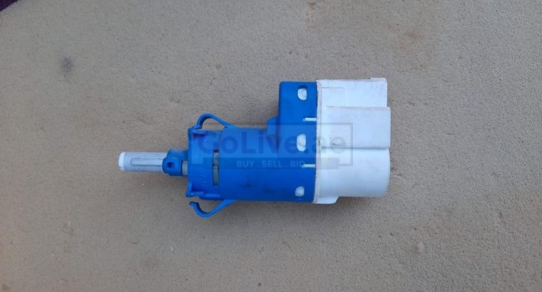 VOLVO S60 2013 TRIDON STOP LIGHT SWITCH PART NO TBS119 ( Genuine Used VOLVO Parts )