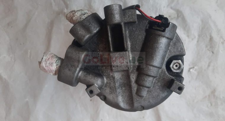 VOLVO S60 2013 V60 AC AIR CONDITION COMPRESSOR PUMP PAT NO 31315453 ( Genuine Used VOLVO Parts )