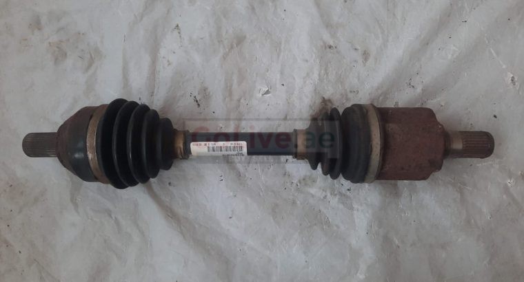 VOLVO S60 2013 FRONT DRIVER SIDE DRIVE AXLE SHAFT PART NO 31259435 ( Genuine Used VOLVO Parts )