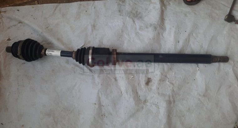 VOLVO S60 2013 FRONT RIGHT PASSENGER SIDE DRIVE AXLE SHAFT PART NO 31272549 ( Genuine Used VOLVO Parts )