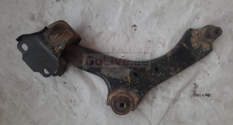 VOLVO S60 2013 FRONT LEFT & RIGHT SIDE SUSPENSION LOWER CONTROL ARMS ( Genuine Used VOLVO Parts )