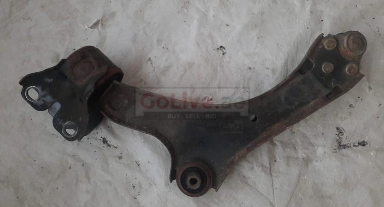 VOLVO S60 2013 FRONT LEFT & RIGHT SIDE SUSPENSION LOWER CONTROL ARMS ( Genuine Used VOLVO Parts )