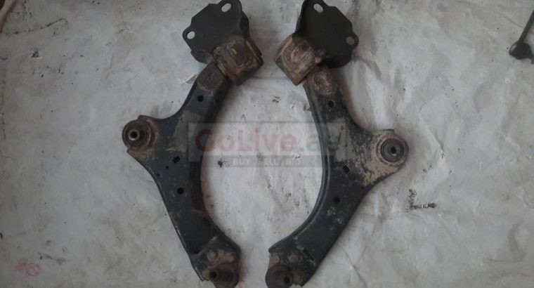 VOLVO S60 2013 FRONT LEFT & RIGHT SIDE SUSPENSION LOWER CONTROL ARMS ( Genuine Used VOLVO Parts )