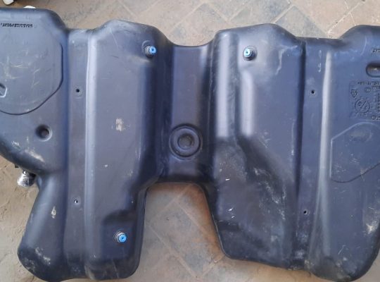 VOLVO S60 2013 FUEL TANK PART NO 31372653 ( Genuine Used VOLVO Parts )