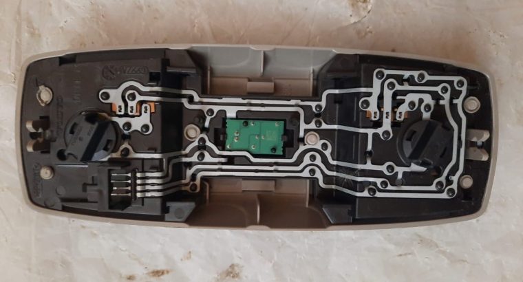 VOLVO S60 REAR INTERIOR ROOF COURTESY READING LIGHT PART NO 30659074 ( Genuine Used VOLVO Parts )