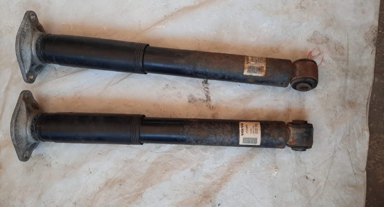 VOLVO S60 2013 XC70 REAR SHOCK ABSORBERS LEFT & RIGHT SIDE PART NO 31340696 ( Genuine Used VOLVO Parts )