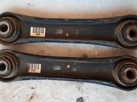 VOLVO S60 2013 LEFT & RIGHT REAR LOWER LOCATING CONTROL ARMS ( Genuine Used VOLVO Parts )