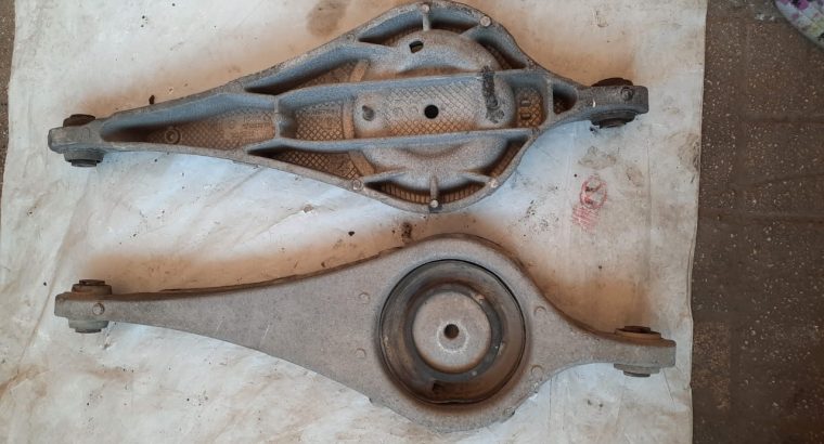 VOLVO S60 2013 S80 REAR LOWER CONTROL ARM LEFT & RIGHT PART NO 31317602 ( Genuine Used VOLVO Parts )
