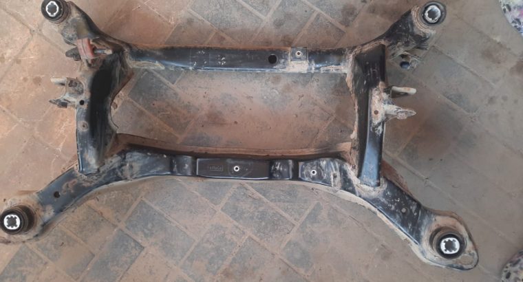 VOLVO S60 2013 REAR CROSSMEMBER / K-FRAME PART NO 31277225 ( Genuine Used VOLVO Parts )