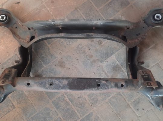 VOLVO S60 2013 REAR CROSSMEMBER / K-FRAME PART NO 31277225 ( Genuine Used VOLVO Parts )