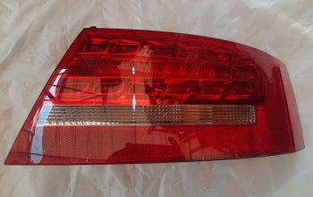 AUDI A5 2013 S5 REAR RIGHT SIDE LED TAIL LIGHT LAMP PART NO 8T0945096E ( Genuine Used AUDI Parts )