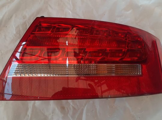 AUDI A5 2013 S5 REAR RIGHT SIDE LED TAIL LIGHT LAMP PART NO 8T0945096E ( Genuine Used AUDI Parts )