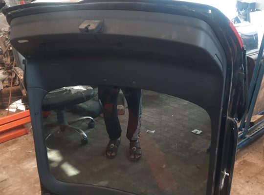 AUDI A5 2013 TRUNK LID COMPLETE WITH BACK WINDSHIELD ( Genuine Used AUDI Parts )