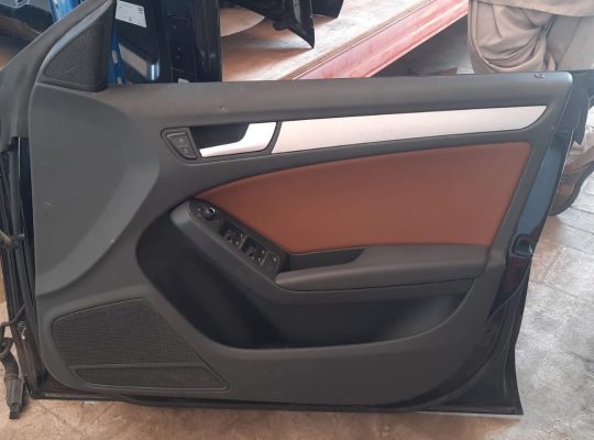 AUDI A5 2013 FRONT RIGHT SIDE DRIVER DOOR ( Genuine Used AUDI Parts )