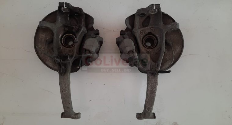 AUDI A5 2013 FRONT KNUCKLE HUB RIGHT DRIVER & LEFT PASSENGER SIDE PART NO 4G0407242D / 4G0407241D ( Genuine Used AUDI Parts )