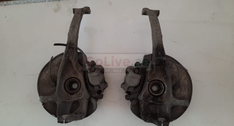 AUDI A5 2013 FRONT KNUCKLE HUB RIGHT DRIVER & LEFT PASSENGER SIDE PART NO 4G0407242D / 4G0407241D ( Genuine Used AUDI Parts )
