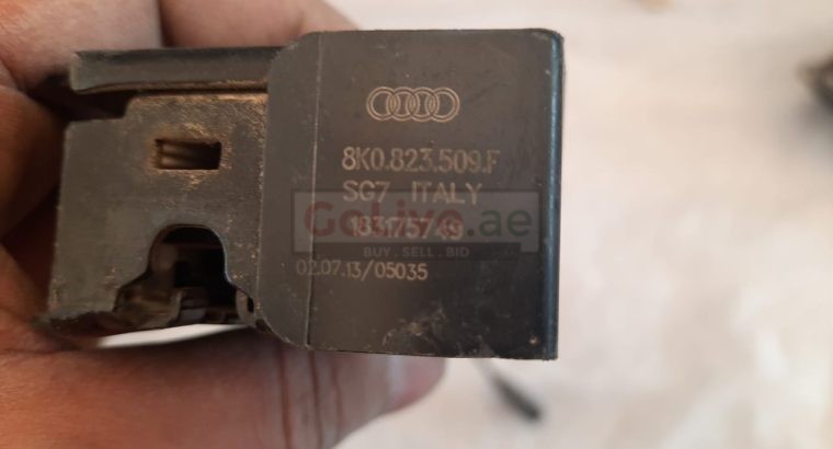 AUDI A5 2013 FRONT HOOD LATCH LOCK RELEASE PART NO 8K0823509F ( Genuine Used AUDI Parts )