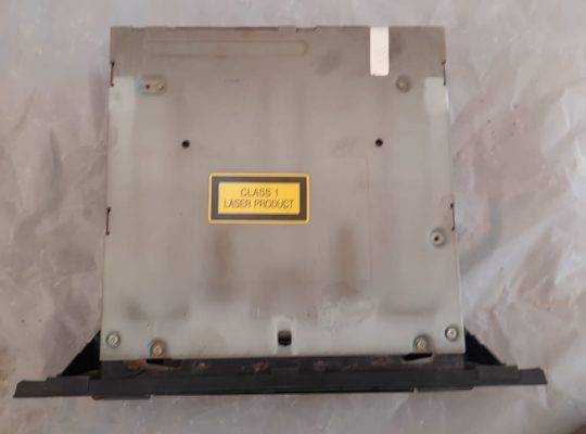 AUDI A5 2013 NAVIGATION SYSTEM AND RADIO CONTROL UNIT MODULE PART NO 8R1035748C ( Genuine Used AUDI Parts )