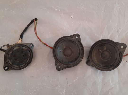 AUDI A5 2013 DASHBOARD MID TONE & FRONT CENTER LOUDSPEAKER PART NO 8T0035416 / 8T0035397A ( Genuine Used AUDI Parts )