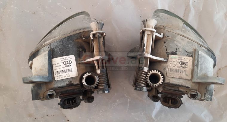 AUDI A5 2013 FOG LIGHTS FRONT LEFT & RIGHT PART NO 8T0941699 / 8T0941700 ( Genuine Used AUDI Parts )