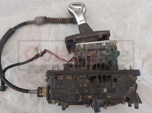 AUDI A5 2013 AUTOMATIC GEAR SHIFT LEVER PART NO 8K1713041AA ( Genuine Used AUDI Parts )