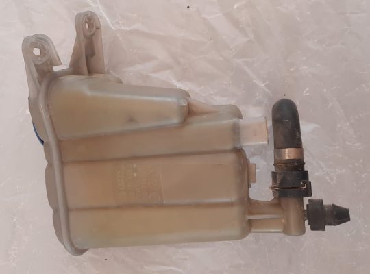 AUDI A5 2013 A4 S4 A6 Q5 ENGINE COOLANT EXPANSION TANK PART NO 8K0121403Q ( Genuine Used AUDI Parts )