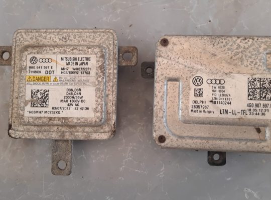 AUDI A5 2013 HEADLIGHT CONTROL UNIT & DAYTIME RUNNING LIGHT MODULES PART NO 8K0941597E / 4G0907697D ( Genuine Used AUDI Parts )