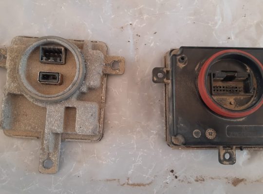 AUDI A5 2013 HEADLIGHT CONTROL UNIT & DAYTIME RUNNING LIGHT MODULES PART NO 8K0941597E / 4G0907697D ( Genuine Used AUDI Parts )