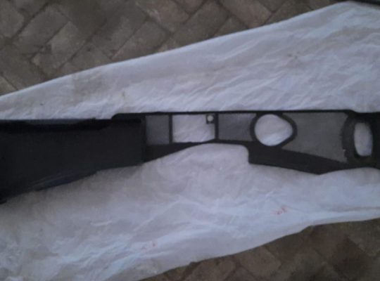 AUDI A5 2013 WINDSHIELD WIPER COWL PANEL GRILLE COVER PART NO 8K1819447 ( Genuine Used AUDI Parts )