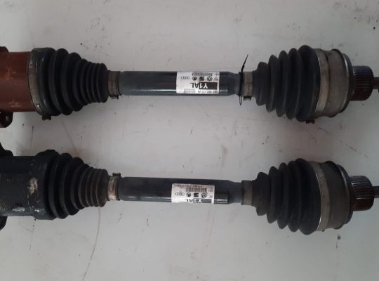 AUDI A5 2013 FRONT CV AXLE SHAFT LEFT & RIGHT SIDES PART NO 8K0407271AL ( Genuine Used AUDI Parts )