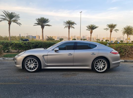PORSCHE PANAMERA 4S 2010, GCC, V8, ACCIDENT FREE FOR SALE CALL 050 2134666