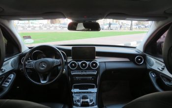 Amazing Mercedes C300 2016 Luxury Panoramic Roof Full Option Wonderful condition Lady drive