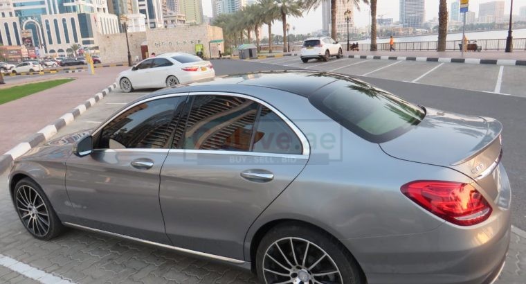 Amazing Mercedes C300 2016 Luxury Panoramic Roof Full Option Wonderful condition Lady drive