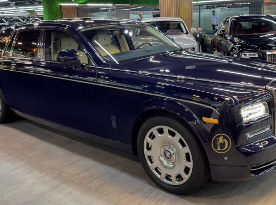 Rolls Royce Phantom Extended | Luxury Sedan Assembly Goodwood
