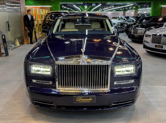 Rolls Royce Phantom Extended | Luxury Sedan Assembly Goodwood