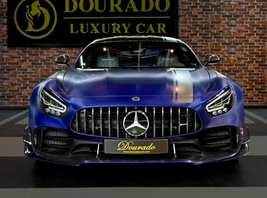 Mercedes-Benz GTR Pro | Slightly Used | Sport AMG seats | Carbon Details