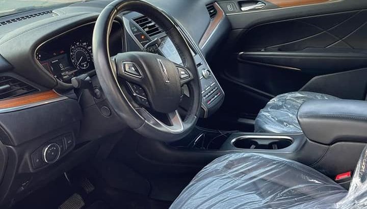 2019 Lincoln MKC Select 4WD Luxury and Economical car excellent condition