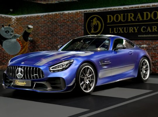 Mercedes-Benz GTR Pro | Slightly Used | Sport AMG seats | Carbon Details