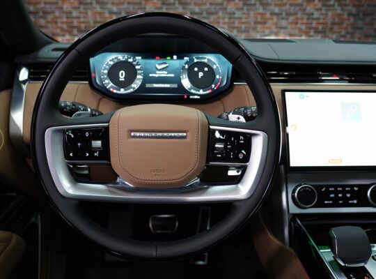 Range Rover Autobiography P530 | SWB | Brand New | 2023 | Fully Loaded