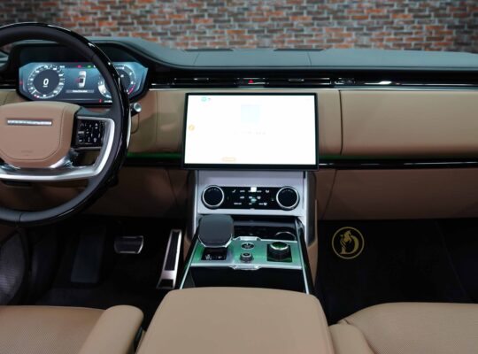 Range Rover Autobiography P530 | SWB | Brand New | 2023 | Fully Loaded
